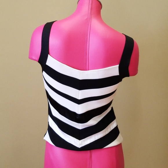 Gianfranco Ferre Black & White Sleeveless Top - Picture 4 of 6